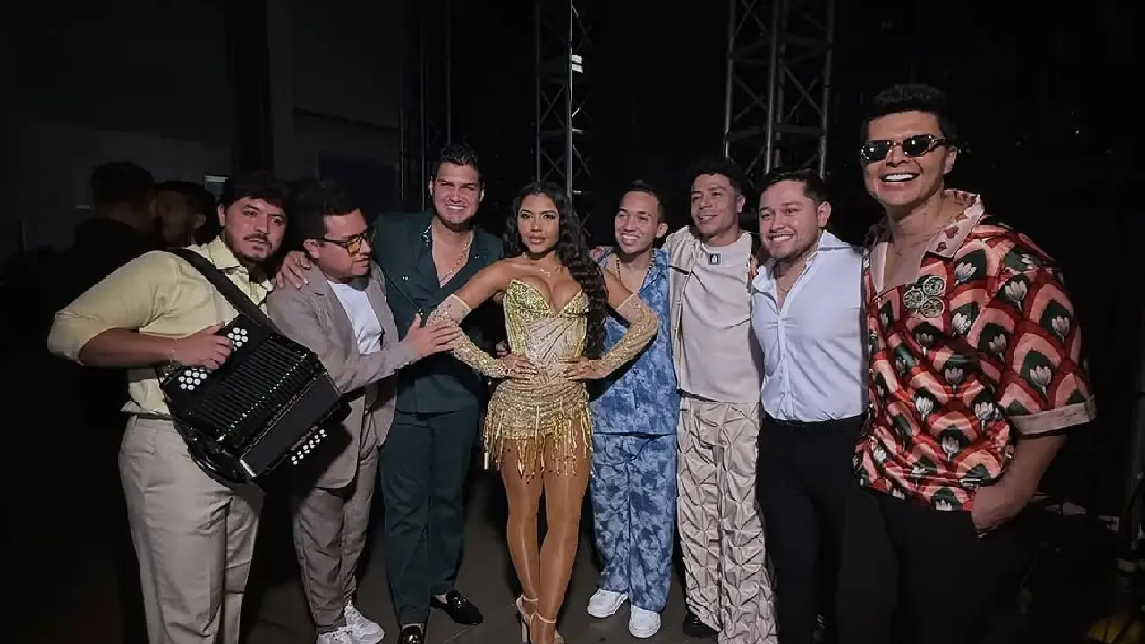 homenaje shakira.webp