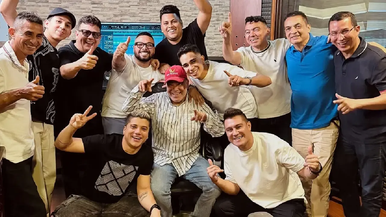 la banda del 5  e ivan villazón.webp